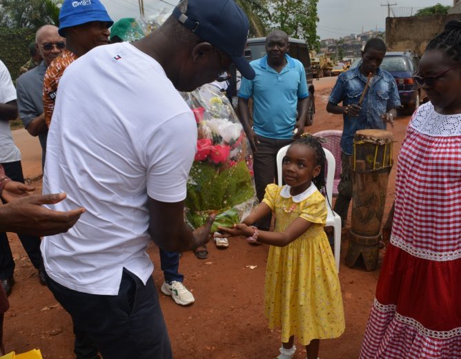 Tournée de proximité du Maire: Le tour de Bastos-Nylon